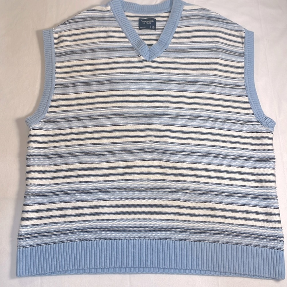 Abercrombie & Fitch Men's‎ V-Neck Sweater Vest Size XL Oversized Blue Stripe